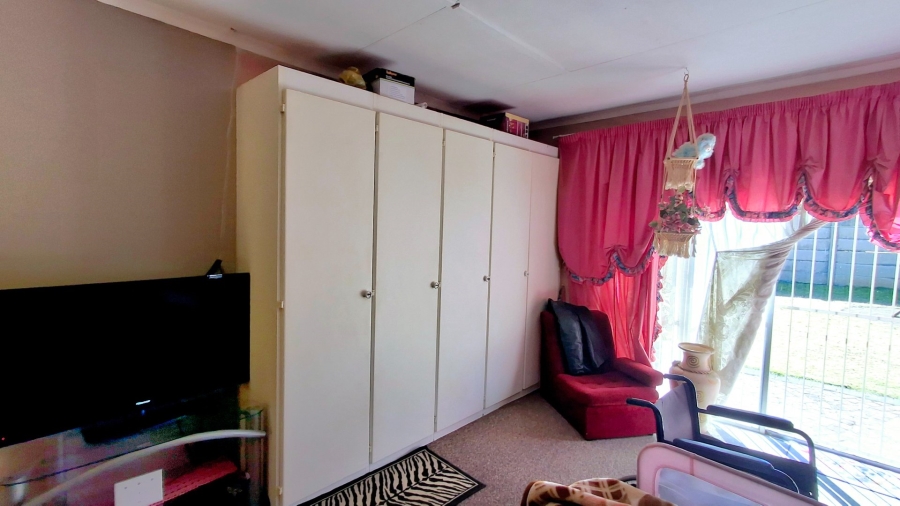 4 Bedroom Property for Sale in Sasolburg Ext 2 Free State